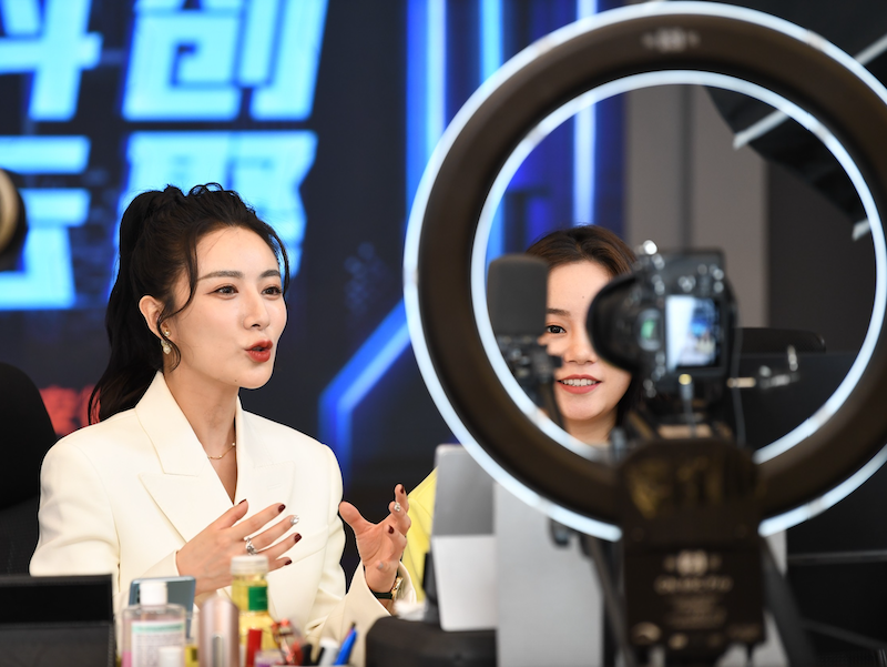 株式会社SEIKUのECライブ配信システム
